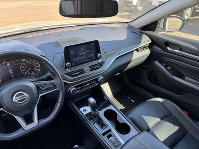 2020 Nissan Altima 2.0 Platinum