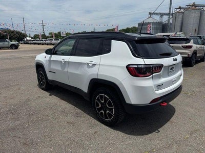 2025 Jeep Compass Trailhawk