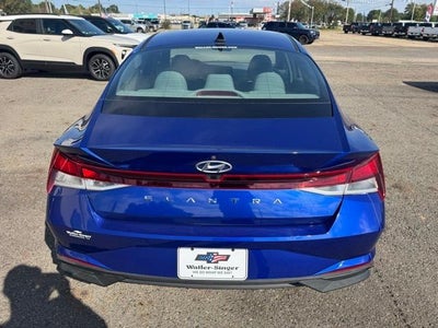 2022 Hyundai Elantra SEL