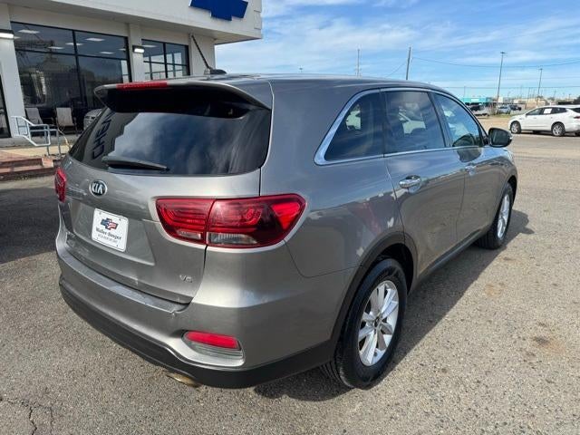 Used 2019 Kia Sorento LX with VIN 5XYPG4A55KG476382 for sale in Winnsboro, LA