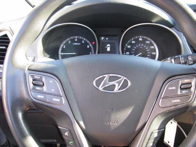 2017 Hyundai Santa Fe SE