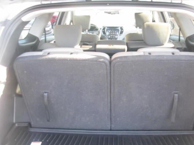 2017 Hyundai Santa Fe SE